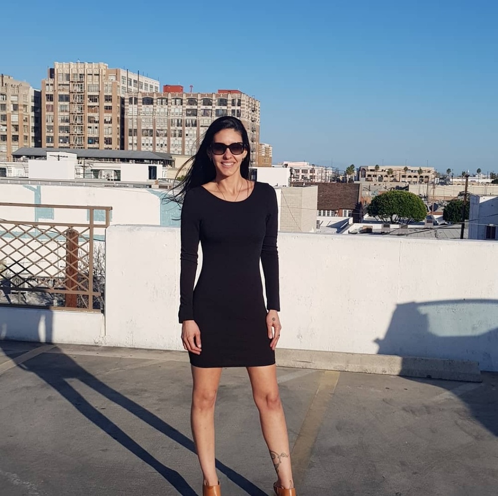 Black sexy and open back dress. Size: S